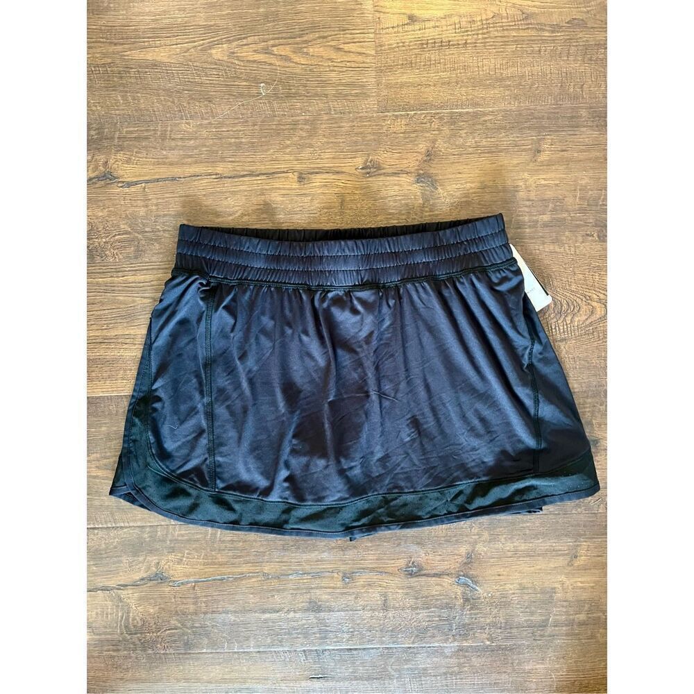 Champion tennis athletic skirt with shorts size large new with tags